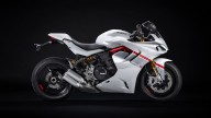 Moto - News: Ducati SuperSport 950 S 2024: arriva la nuova livrea Stripe Livery