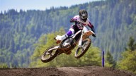 Moto - News: Yamaha festeggia i 50 anni della YZ: svelate le cross "vintage"