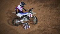 Moto - News: Yamaha festeggia i 50 anni della YZ: svelate le cross "vintage"