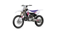 Moto - News: Yamaha festeggia i 50 anni della YZ: svelate le cross "vintage"