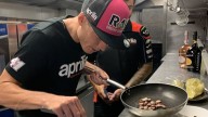 MotoGP: Master of Hospitality: in Aprilia Espargarò e Vinales chef e Biaggi maître