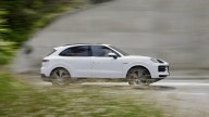 Auto - News: Porsche Cayenne S E-Hybrid: ecco la terza variante del SUV tedesco