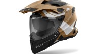 Moto - News: Airoh Commander 2: il casco crossover si rinnova profondamente