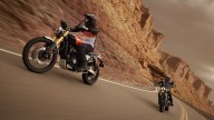 Moto - News: Triumph Scrambler 1200 X ed XE 2024: ulteriori novità in salsa heritage