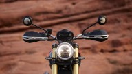 Moto - News: Triumph Scrambler 1200 X ed XE 2024: ulteriori novità in salsa heritage