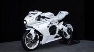 Moto - News: MV Agusta Superveloce Arsham: la sportiva si tinge di bianco