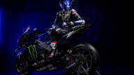 MotoGP: A Sepang Quartararo e Rins svelano la livrea Yamaha 2024