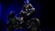 MotoGP: A Sepang Quartararo e Rins svelano la livrea Yamaha 2024