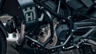 Moto - News: Husqvarna: la linea di accessori tecnici dedicati alle Svartpilen e Vitpilen 2024
