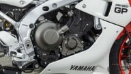 Moto - Test: YAMAHA XSR900 GP: sognare le pieghe di Lawson e Rainey
