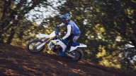 Moto - News: Husqvarna Motocross 2025: i nuovi modelli a 2 tempi TC 150 e TC 300