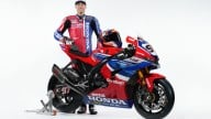 SBK: Vierge e Lecuona tolgono il velo: ecco le Honda CBR1000RR-R per il 2025