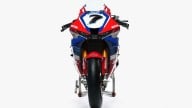 SBK: Vierge e Lecuona tolgono il velo: ecco le Honda CBR1000RR-R per il 2025