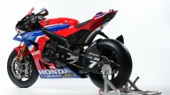 SBK: Vierge e Lecuona tolgono il velo: ecco le Honda CBR1000RR-R per il 2025