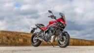 Moto - News: Yamaha Tracer 7 & GT 2025: la nuova era delle prestazioni crossover