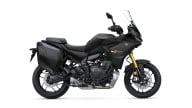 Moto - News: Yamaha Tracer 7 & GT 2025: la nuova era delle prestazioni crossover