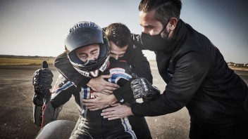 Moto - News: Max Biaggi, record di velocità sulla moto elettrica Voxan Wattman