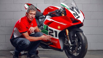 Moto - News: Ducati Panigale V2 Bayliss 20th Anniversary: iniziata la produzione