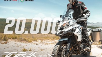 Moto - News: Benelli TRK 502: immatricolate 20.000 moto solo in Italia!