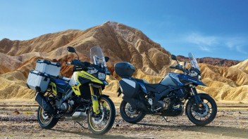 Moto - News: Suzuki V-STROM 1050 MY23: ora arriva anche il 21"