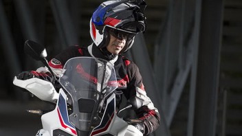 Moto - News: Caberg Tourmax, il casco adventure apribile si rinnova