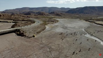 Moto - News: Dainese Expedition Masters 2022: Riding in Atacama - VIDEO