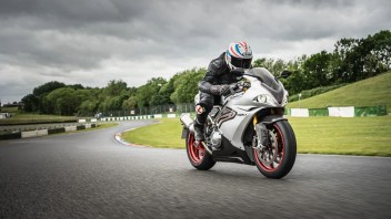 Moto - News: Norton: via alle consegne della superbike V4SV