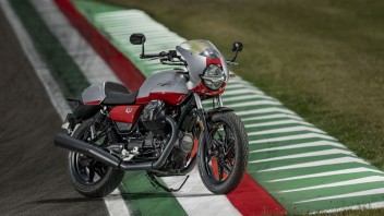 Moto - News: Moto Guzzi V7 Stone Corsa: presentata al Moto Guzzi Open House la nuova sportiva