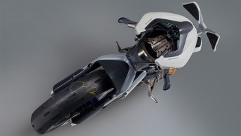 Moto - News: Yamaha MOTOROiD 2: la moto del futuro è vicinissima