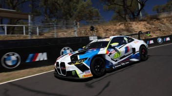 Auto - News: VIDEO - Valentino Rossi in azione nella spettacolare Bathurst con la BMW