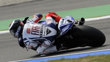 Moto - News: Lorenzo di nuovo a segno