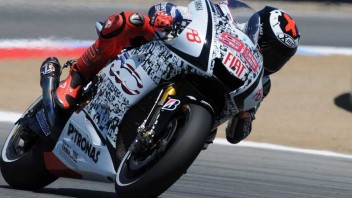 Moto - News: FP2: Lorenzo meglio di Stoner. Rossi 6°