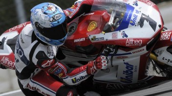 Moto - News: Tre Ducati nel warm up