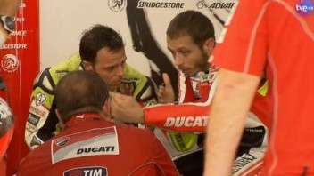 Moto - News: Rossi spiega a Capirex l'incidente