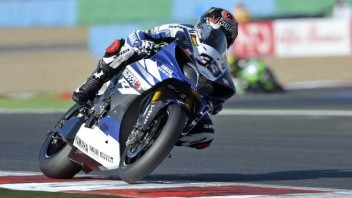 Melandri davanti alle Ducati