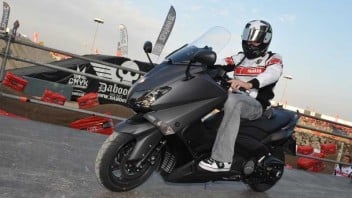 Moto - News: Spies promuove lo Yamaha TMax