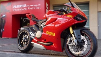 Moto - News: Pirelli super per la Ducati Panigale 