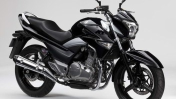 Moto - News: Suzuki Inazuma 250: B-King in miniatura