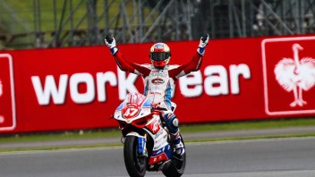 Moto - News: STK: Finalmente La Marra (Ducati)!