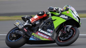 SBK: SBK: Sykes "brucia" Checa. Biaggi 17°