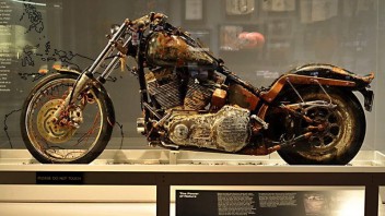 Moto - News: Esposta l'Harley simbolo dello Tsunami