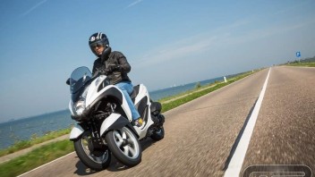 Moto - Test: Yamaha Tricity: Slalom da città