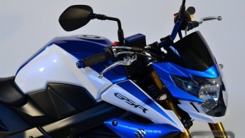 Moto - News: Suzuki GSR750-SP: carattere forte