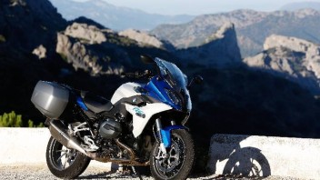 Moto - News: BMW R1200RS: viaggiare ‘all inclusive’