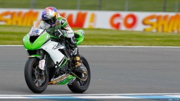 Moto - News: WSS, Donington: Sofuoglu, pole e record