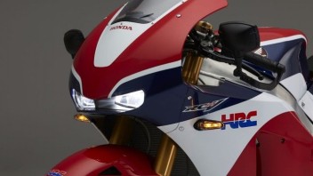 Moto - News: L'elogio della follia di Honda