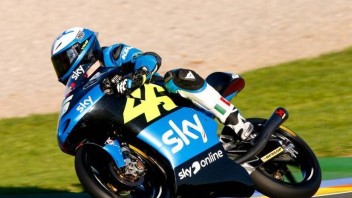 Valencia: pole di McPhee, Fenati in scia