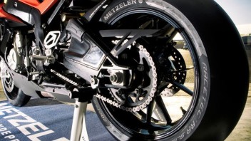 Moto - News: Metzeler Racetec RR Slick: armi da pista