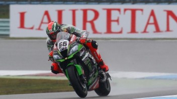 Sykes scores Superpole, Giugliano 3rd