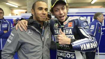 Lewis Hamilton on Rossi&#039;s Yamaha